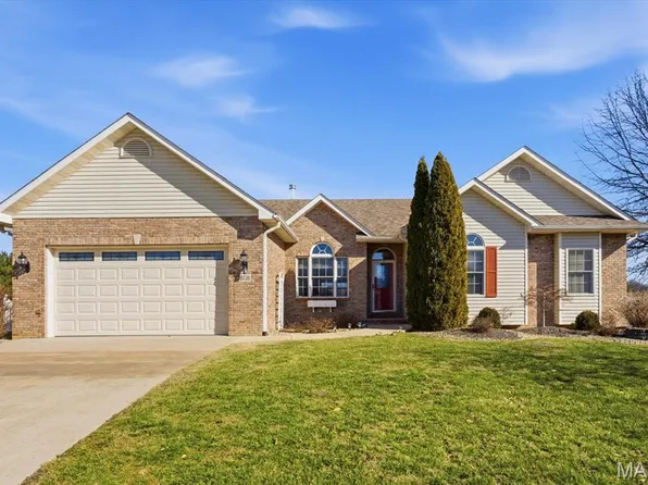 8728 Wildewood Dr, Worden, IL 62097