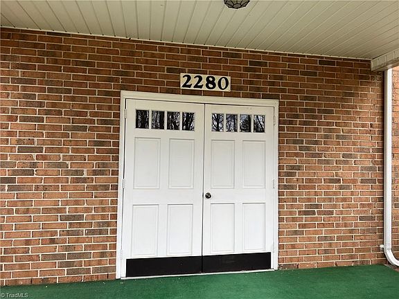 5th image of 2280 Fancy Gap Rd