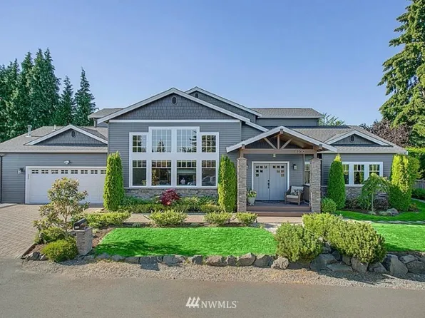 8250 SE 34th St, Mercer Island, WA 98040