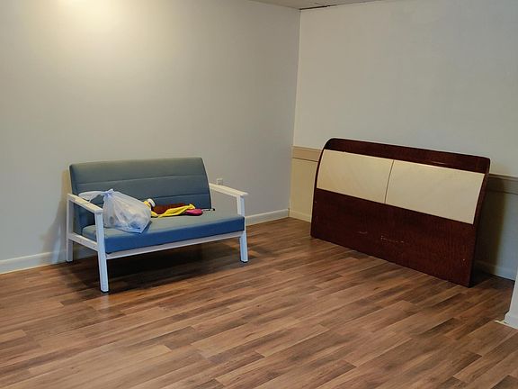 2nd image of 1812 W Moyamensing Ave Floor 2