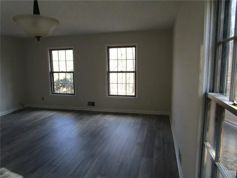 3730 Newport Dr — Photo 31