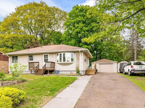 1724 Warren Ave, Duluth, MN 55811