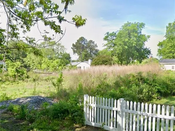 17 Prentiss Ln, Hampton, VA 23669