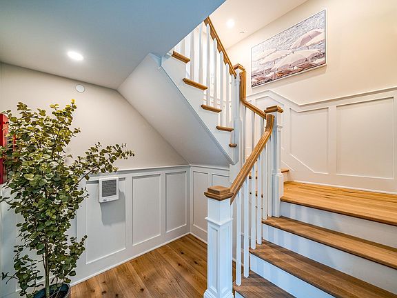5th image of 1357 Asbury Ave #2