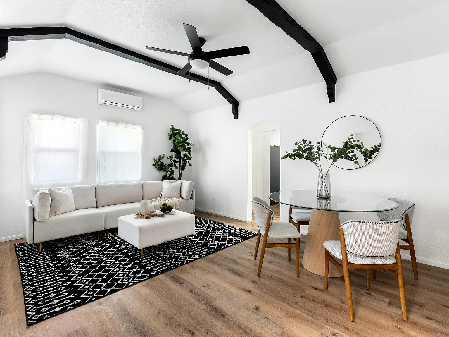 1 bed, 650 sqft, $2,325 — Photo 1