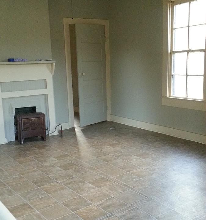 2nd image of 3014 Slate St