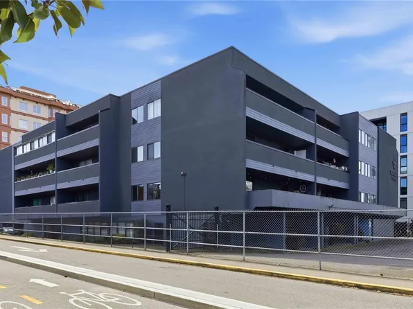 755 Hillside Ave #301, Victoria, BC V8T 5B3
