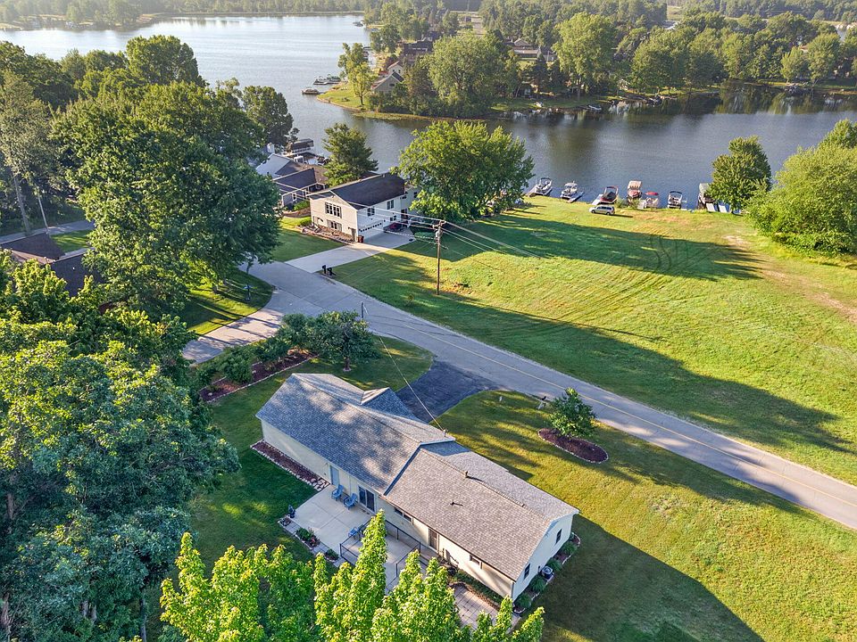 1st image of 11328 Old Pierce Rd