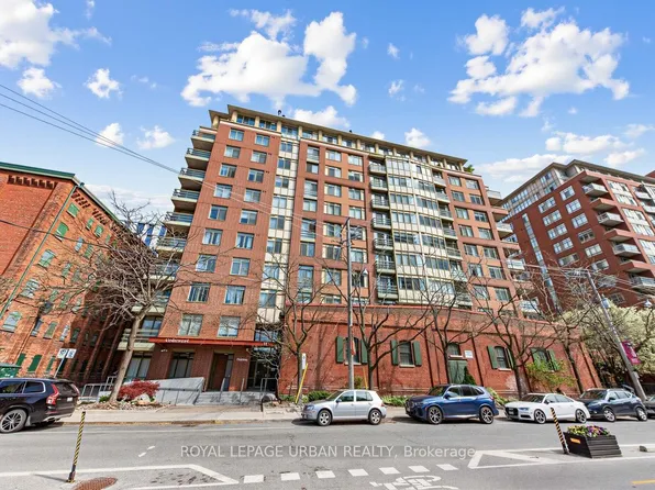 70 Mill St #607, Toronto, ON M5A 4R1