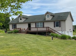 3170 Avalon Rd NW, Carrollton, OH 44615