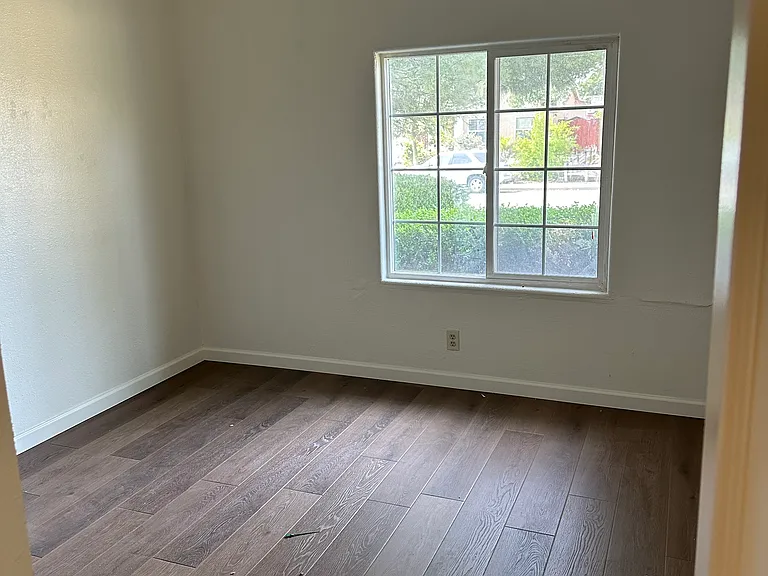 640 Bel Air Way — Photo 12