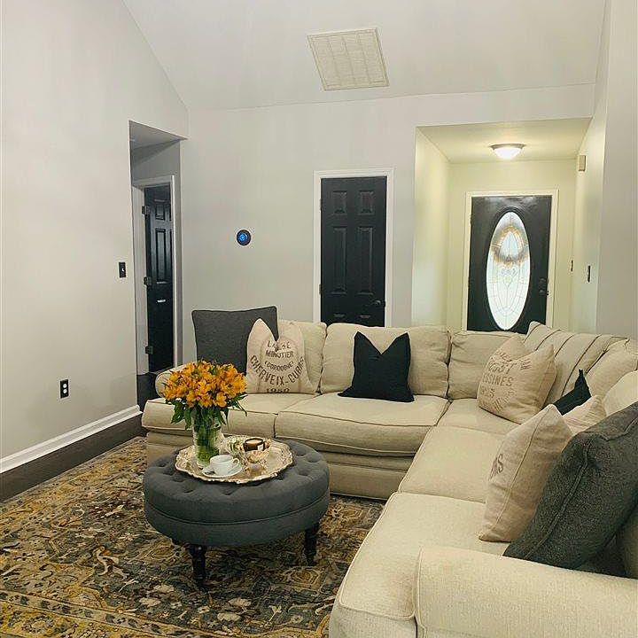 2nd image of 209 Meriweather Ln
