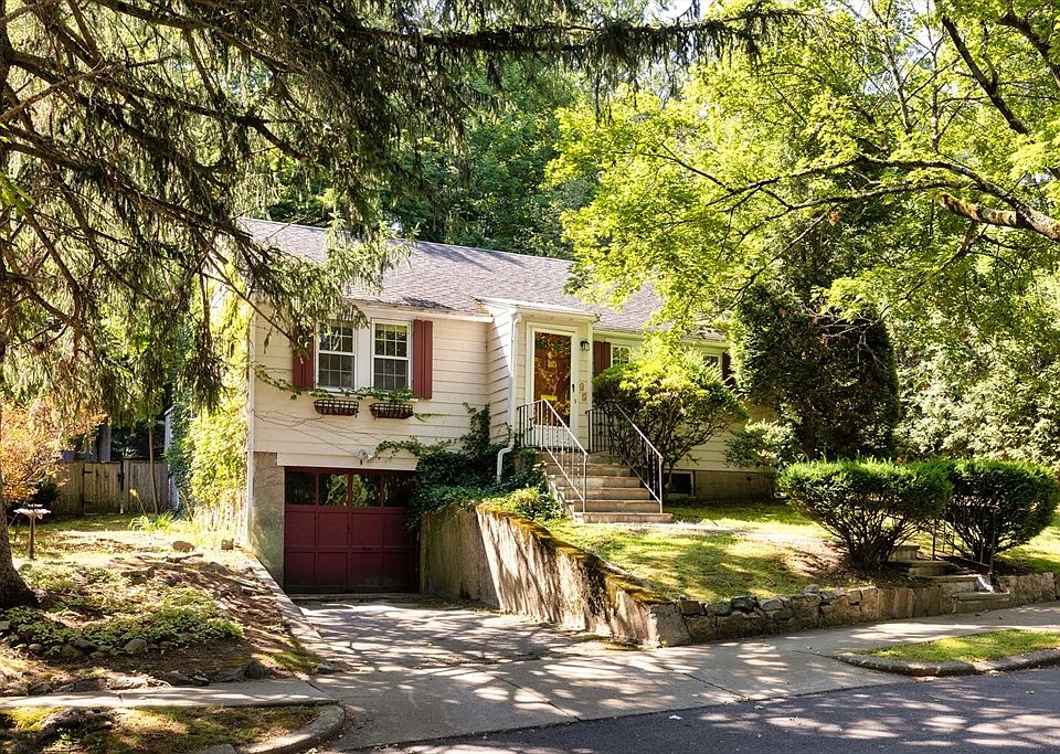 1st image of 45 Cragmore Rd