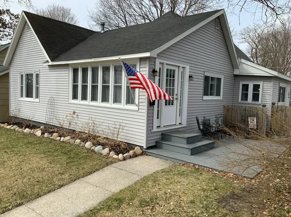 429 Howard St, Cadillac, MI 49601