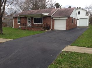 14452 Hickox St, Burton, OH 44021