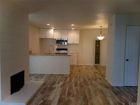 5th image of 23653 Golden Springs Dr #D-5