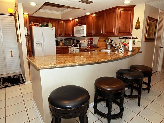 5th image of 1380 Gulf Blvd APT 907