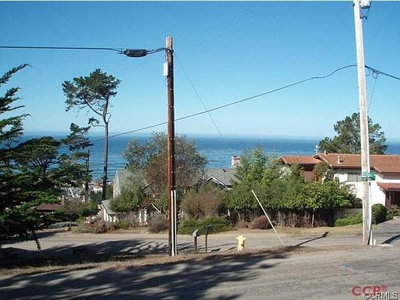 3rd image of Saint Thomas Ave