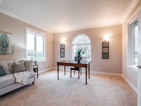 4th image of 4921 Shadow Hills Dr SE