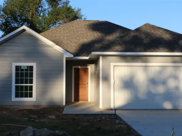 605 N College St, Malakoff, TX 75148