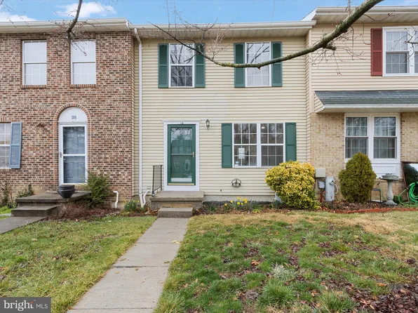 14 Derwood Ct, Parkville, MD 21234