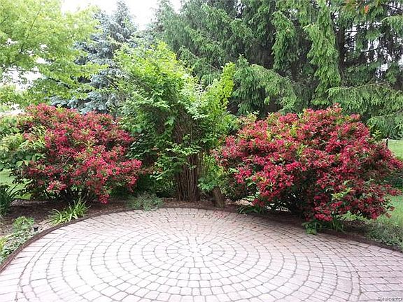 5th image of 5100 W Pond Cir