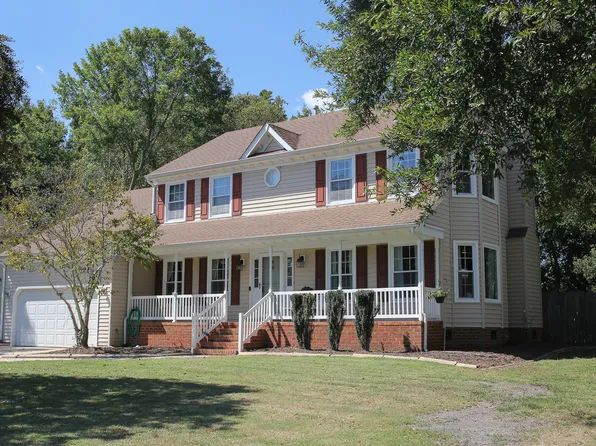 2743 Burning Tree Ln, Suffolk, VA 23435
