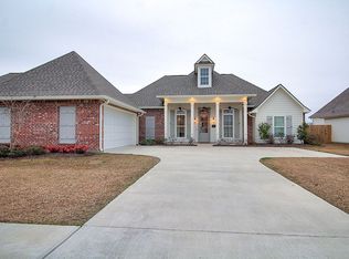7331 Effie Dr, Denham Springs, LA 70706