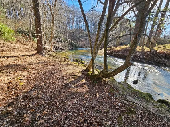 102-A-13 Woodfield Ln, Hillsville, VA 24343