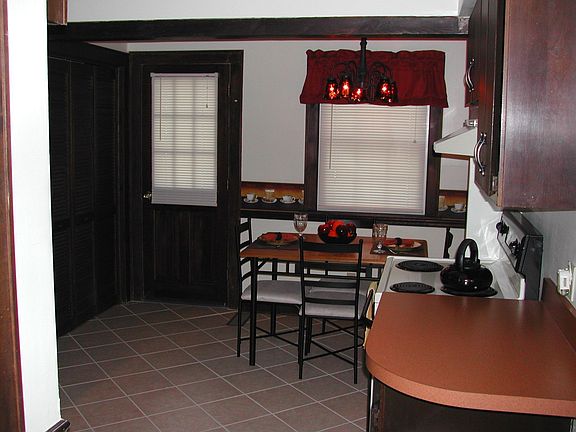 2nd image of 1941 18th St