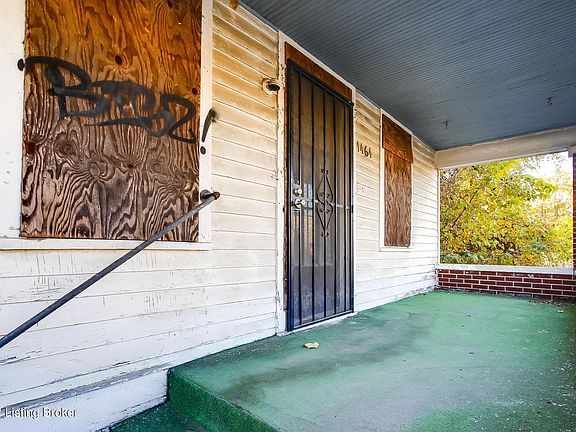 5th image of 1464 Bland St