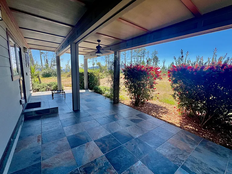 300 Corona Rd — Photo 28
