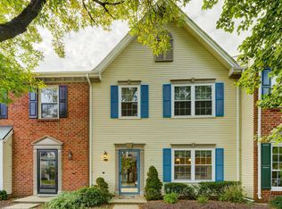 6 Beaumont Ct, Tinton Falls, NJ 07724