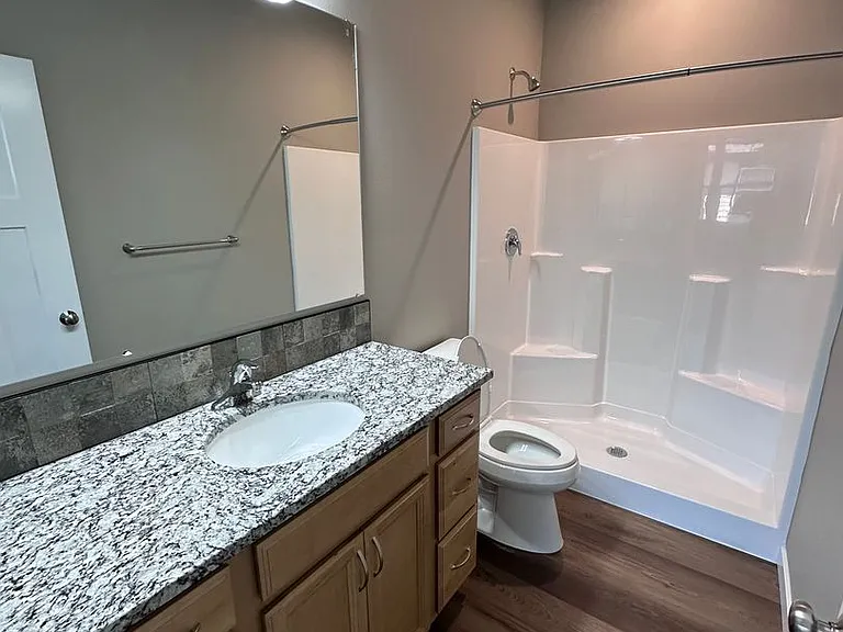 338 E 12th Ave — Photo 14