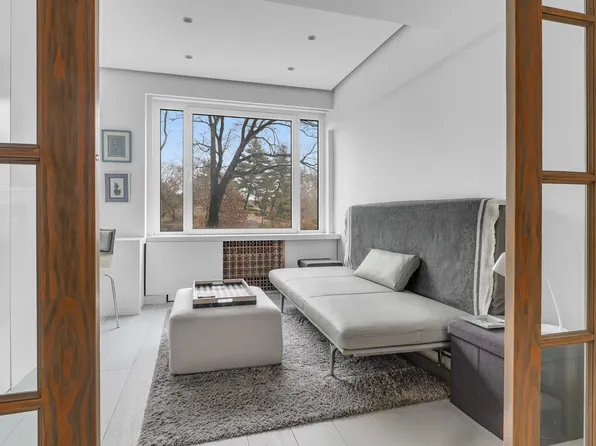 120 Central Park South image 5 of 11