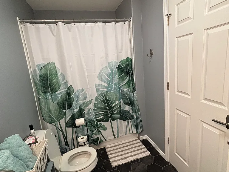 209 Dailey Ave #13 — Photo 9
