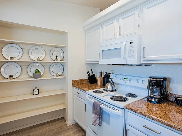 3280 Rocking Horse Dr — Photo 12