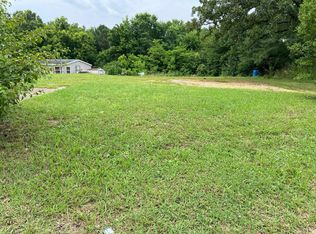 232 W 3rd St, Henderson, TN 38340