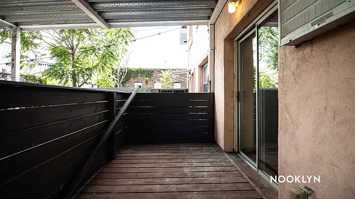 Rented by Nooklyn NYC LLC | media 21