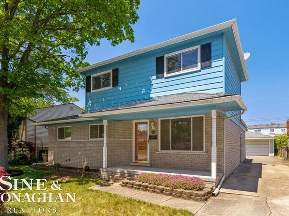 22929 Clairwood St, Saint Clair Shores, MI 48080