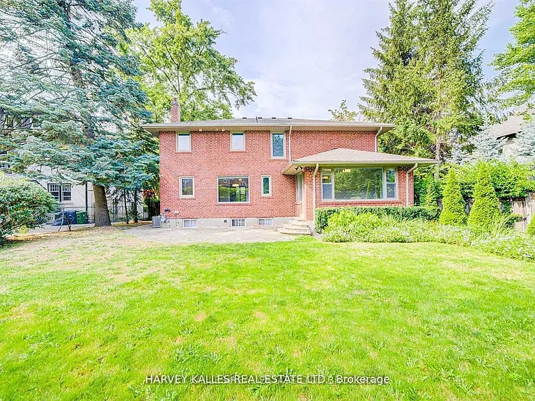 209 Lytton Blvd — Photo 21
