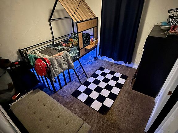 3rd image of 5022 S Steele St #1