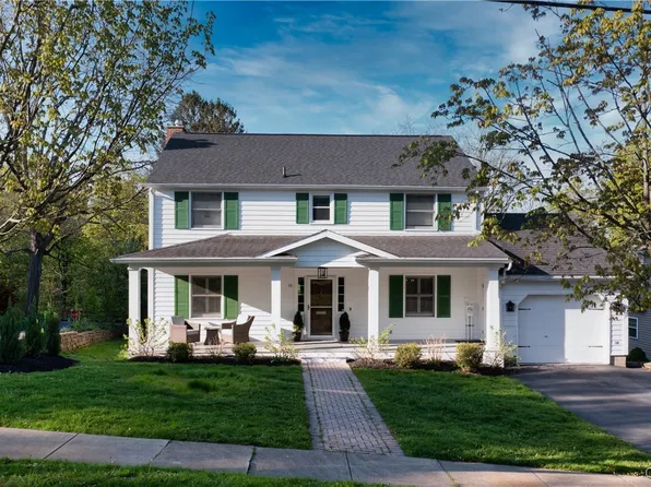 38 Academy St, Skaneateles, NY 13152