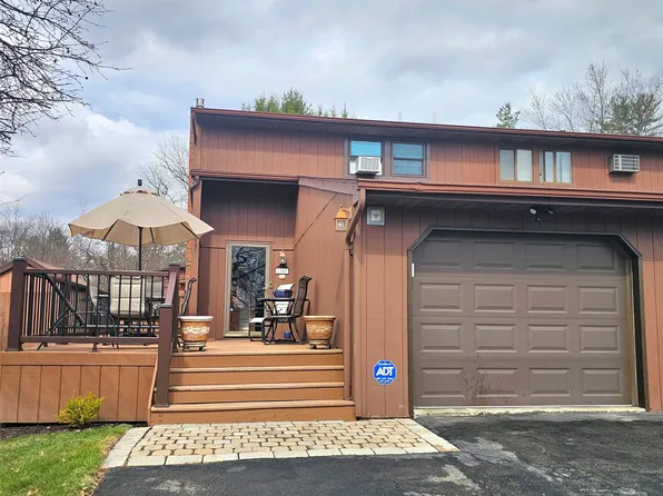 10 Carol Ct, Endwell, NY 13760