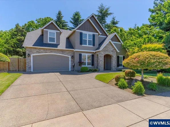2052 Chapman Hill Dr NW, Salem, OR 97304
