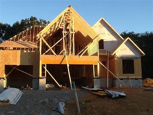 1st image of 540 Larkspur Dr