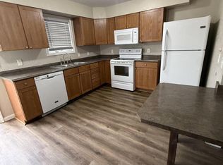 322 6th Ave SE #5, Stanley, ND 58784