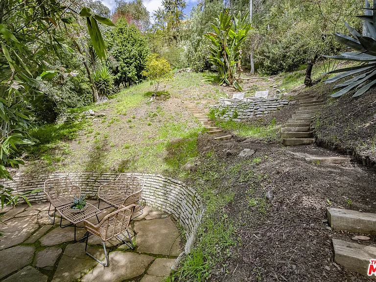10003 Westwanda Dr — Photo 40