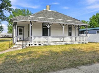 514 3rd Ave, Belle Fourche, SD 57717