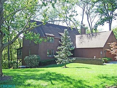 1st image of 2201 Castle Crest Dr